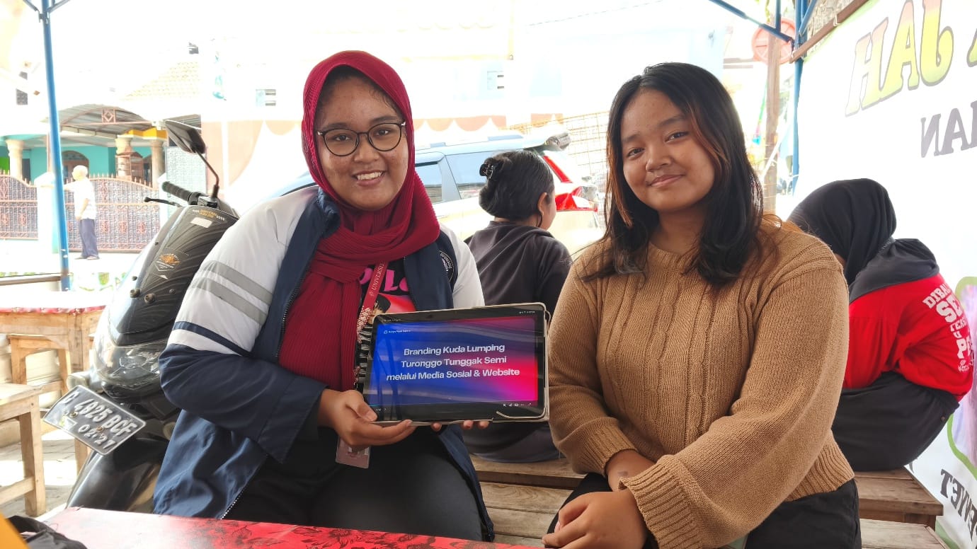 word-image-702-1 Apresiasi Budaya Lokal, Mahasiswa KKN IDBU 22 UNDIP Dorong Digitalisasi dan Branding Kuda Lumping Turonggo Tunggak Semi