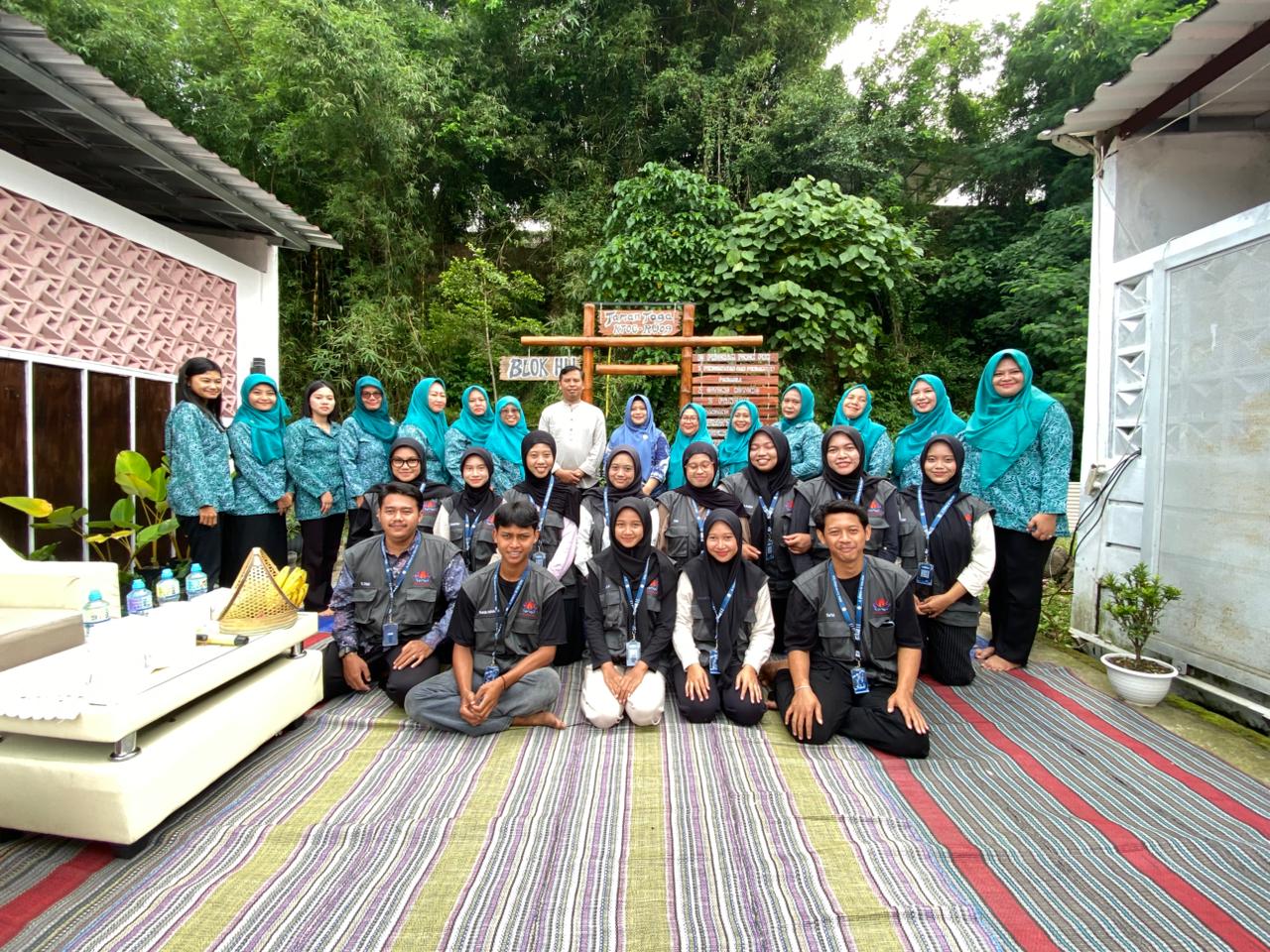 Kolaborasi Warga dan Mahasiswa KKN UIN Walisongo, Hadirkan Taman TOGA sebagai Ruang Hijau Inspiratif