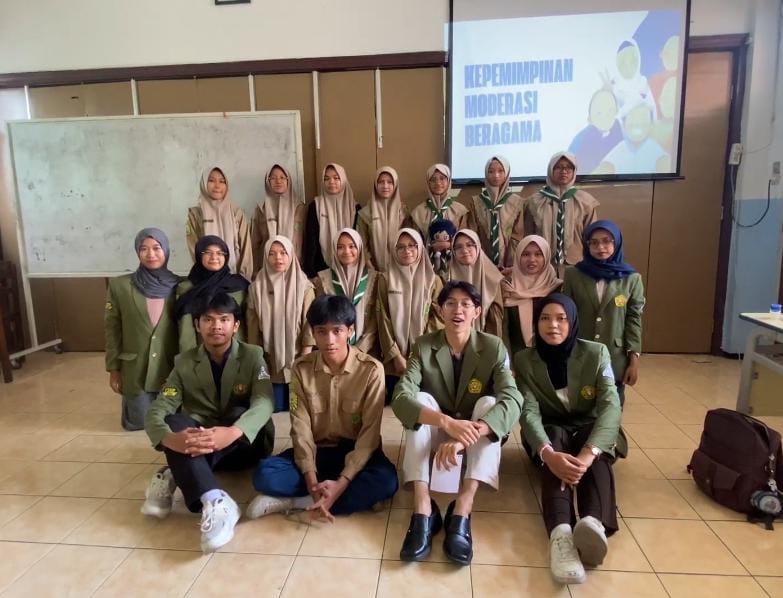 Mahasiswa UPN "Veteran" Jawa Timur Bekali PR IPM SMAMGA dengan Nilai Kepemimpinan Moderat