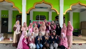 Mahasiswa KKN UPGRIS Kelompok 34 Dampingi Kegiatan Posyandu dan Posbindu di RW 13 Plamongansari