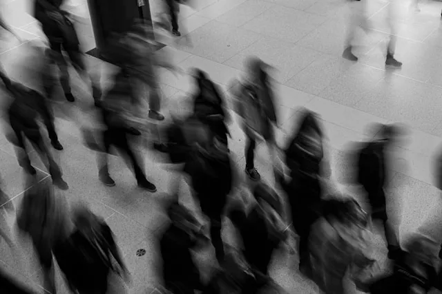 zack-wang-pZM5c8GhN1M-unsplash TKA Ilegal dan Tantangan Pengawasan di Indonesia
