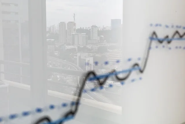 beatriz-cattel-C55M3wxaoB0-unsplash Independensi Bank Indonesia dalam Menjaga Rupiah di Tengah Gejolak Global