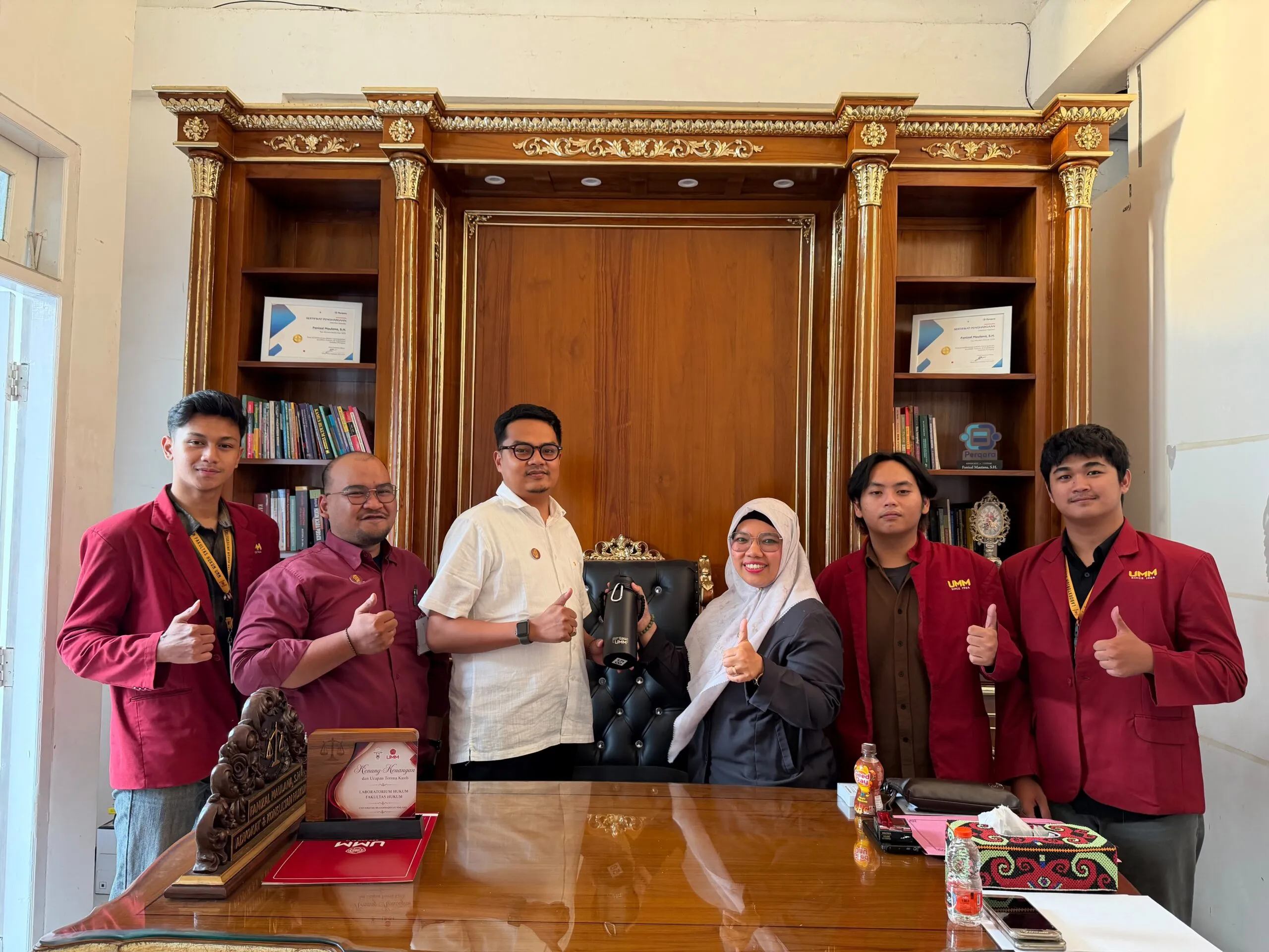 ccf0d11e-2fca-4749-9949-3079326403d2 Mahasiswa Fakultas Hukum Universitas Muhammadiyah Malang Selesaikan Program Magang Mandiri di Kantor Hukum Fanizal Maulana & Associates