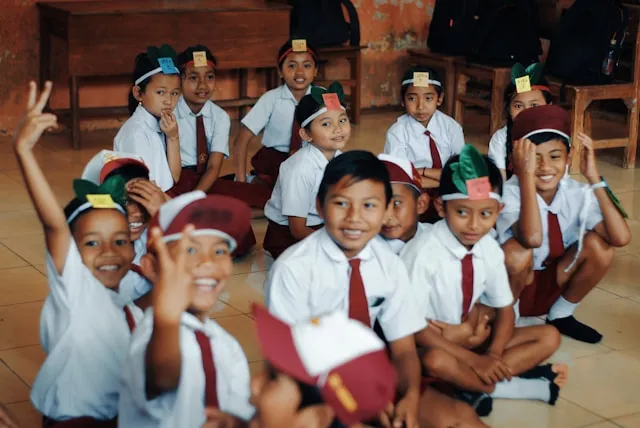 husniati-salma-3gXsTtLFlfA-unsplash Sekolah Seharusnya Menjadi Ruang Aman Bukan Tempat Anak Kehilangan Haknya