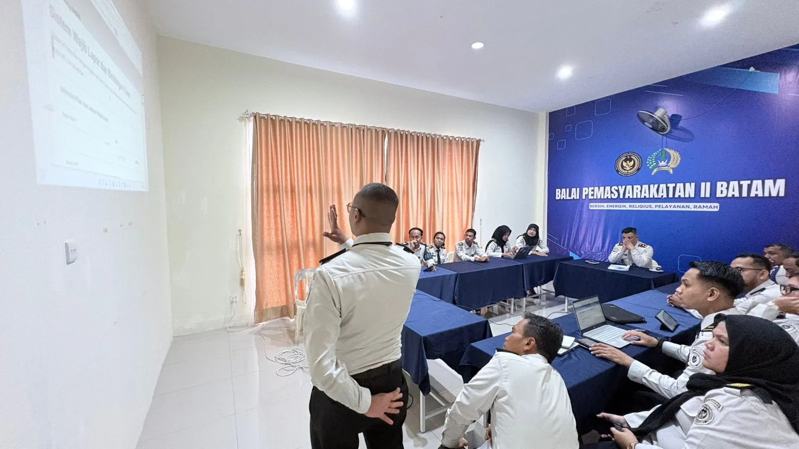 Sosialisasi SIWAL-BINPAS, Bapas Kelas II Batam Dorong Transformasi Digital Pelayanan Wajib Lapor dan Pembimbingan Klien Pemasyarakatan