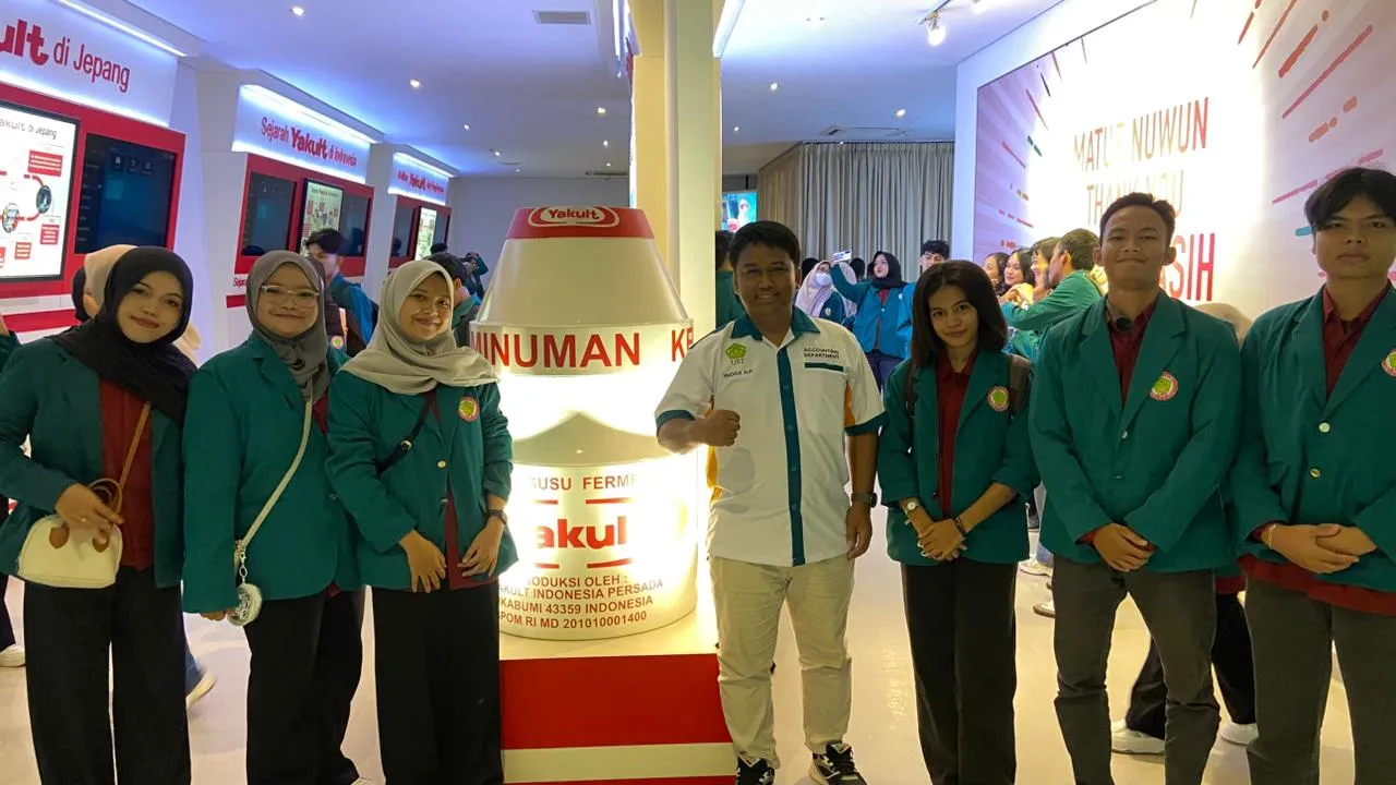 Mahasiswa Universitas Sarjanawiyata Tamansiswa Lakukan Lunjungan ke PT. Yakult Persada Mojokerto